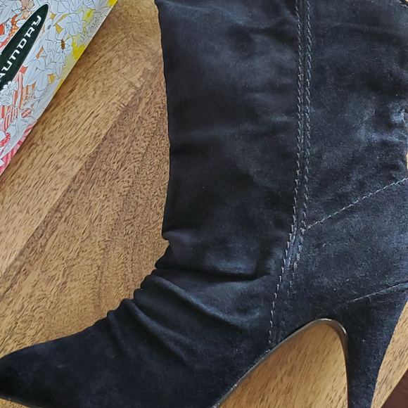 Black Suede Ankle Boot Sz 7-8 - Picture 2 of 4